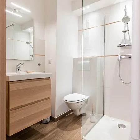 Flots Bleus Apartment *